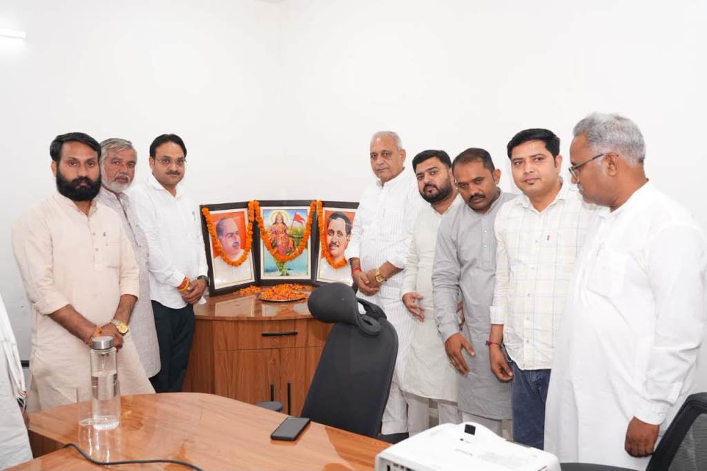 Cabinet Minister Ranbir Gangwa Gave a Message of Public Service to BJP Hansi Mandal Workers at Workshop on Seva Sankalp Campaign